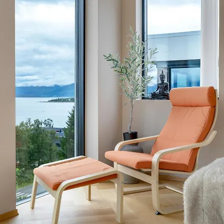 Floylia - Luxurious With Sauna & Sea View Villa Tromsø