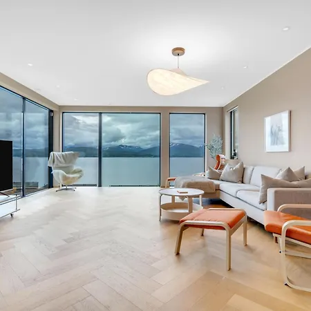 Floylia - Luxurious With Sauna & Sea View * Tromsø